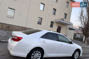Седан Toyota Camry 2012 в 