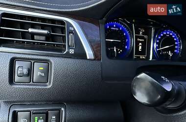 Седан Toyota Camry 2015 в 