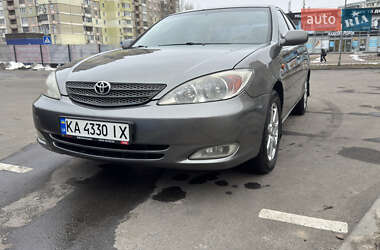 Седан Toyota Camry 2002 в Києві