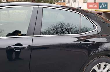 Седан Toyota Camry 2019 в 