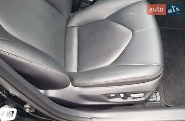 Седан Toyota Camry 2019 в 