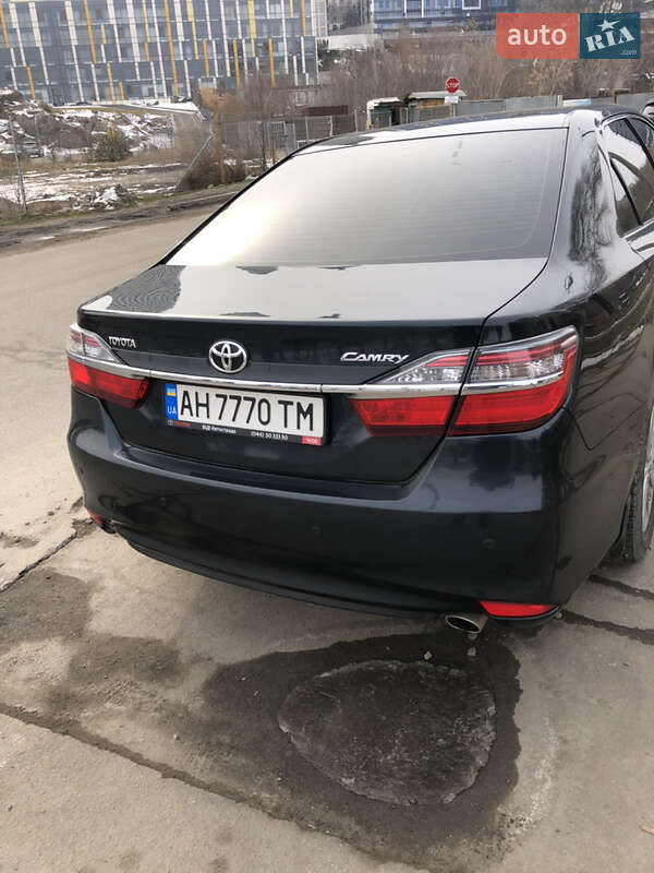 Седан Toyota Camry 2014 в 