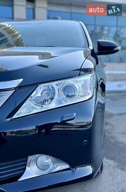 Седан Toyota Camry 2011 в Дніпрі