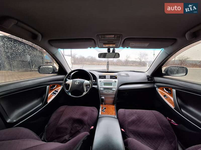 Седан Toyota Camry 2008 в Чернівцях