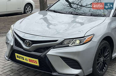 Седан Toyota Camry 2019 в Николаеве