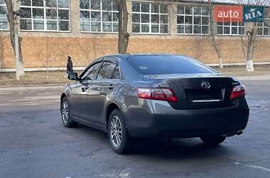 Седан Toyota Camry 2007 в Жовтих Водах