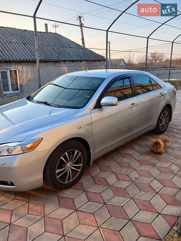 Седан Toyota Camry 2008 в Болграде
