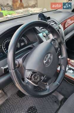 Седан Toyota Camry 2013 в Киеве