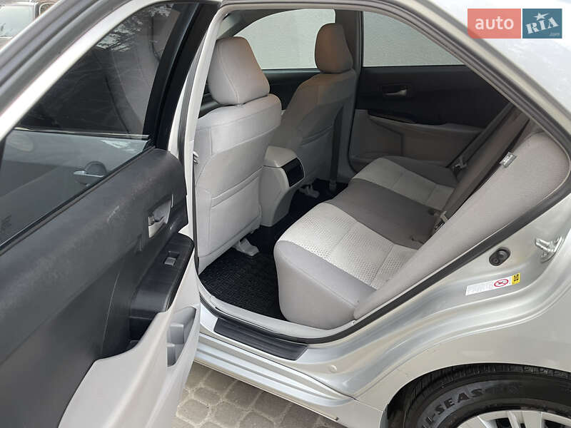 Седан Toyota Camry 2013 в Броварах