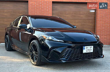 Седан Toyota Camry 2024 в Одессе