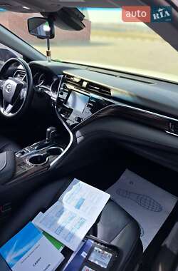 Седан Toyota Camry 2018 в 