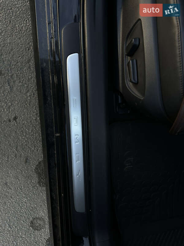 Седан Toyota Camry 2017 в Харькове