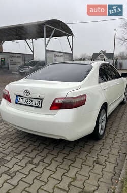 Седан Toyota Camry 2008 в Сваляве