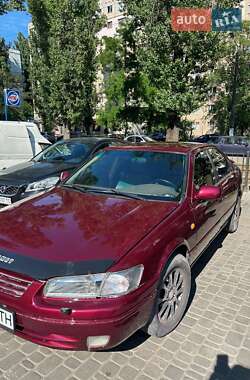 Седан Toyota Camry 1997 в Одессе