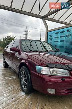 Седан Toyota Camry 1997 в Одессе