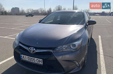 Седан Toyota Camry 2015 в Києві