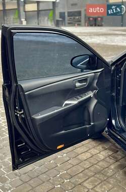 Седан Toyota Camry 2015 в 