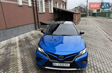 Седан Toyota Camry 2018 в 