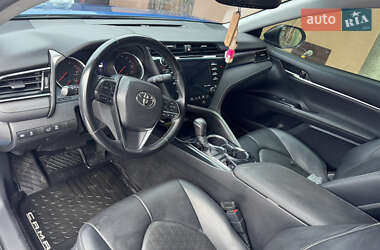 Седан Toyota Camry 2018 в 