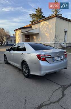 Седан Toyota Camry 2014 в 