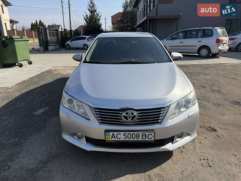 Toyota Camry 2012
