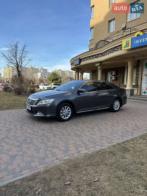 Toyota Camry 2013