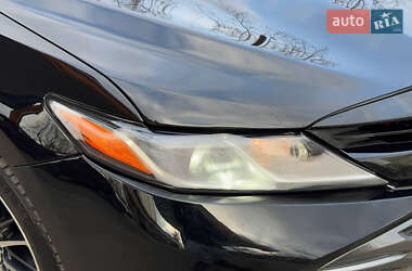 Седан Toyota Camry 2017 в 