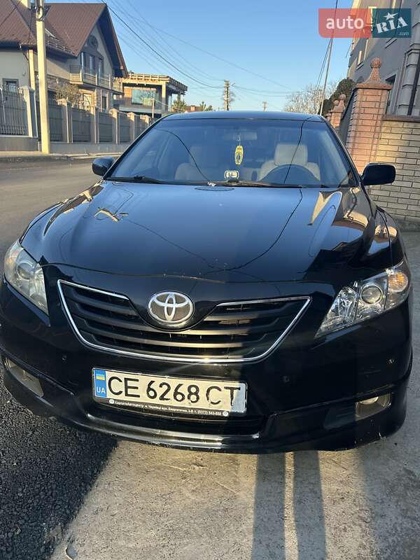 Седан Toyota Camry 2008 в Чернівцях