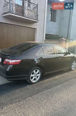 Седан Toyota Camry 2008 в Чернівцях