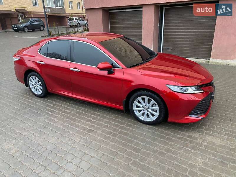 Toyota Camry 2018