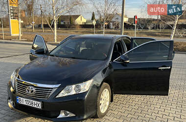 Седан Toyota Camry 2011 в Миргороді