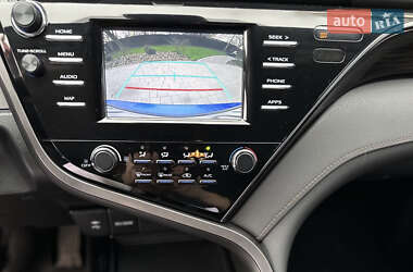 Седан Toyota Camry 2019 в 