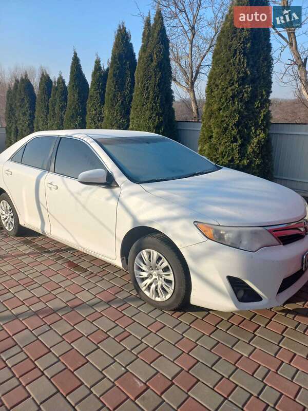 Toyota Camry 2014