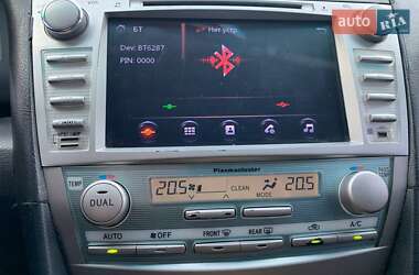 Седан Toyota Camry 2006 в 