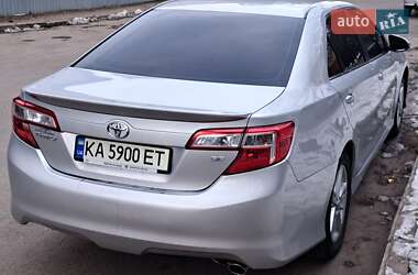 Седан Toyota Camry 2014 в 