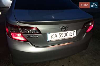 Седан Toyota Camry 2014 в 