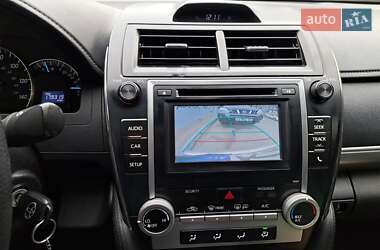 Седан Toyota Camry 2014 в 