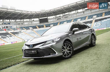 Седан Toyota Camry 2023 в Одесі