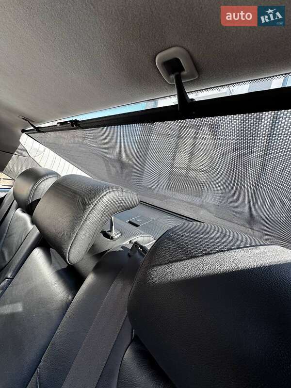 Седан Toyota Camry 2006 в Киеве
