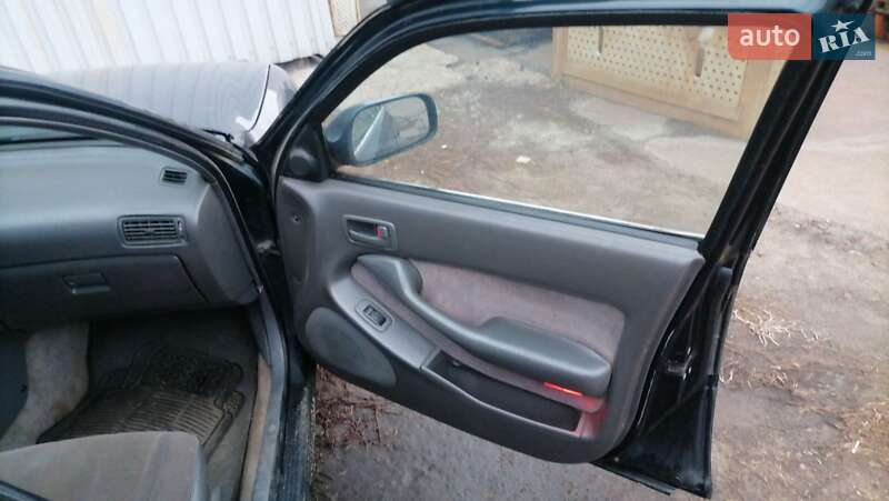 Седан Toyota Camry 1992 в Черкассах фото 2 Седан Toyota Camry 1992 в Черкассах