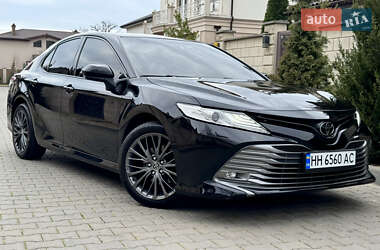 Седан Toyota Camry 2017 в 