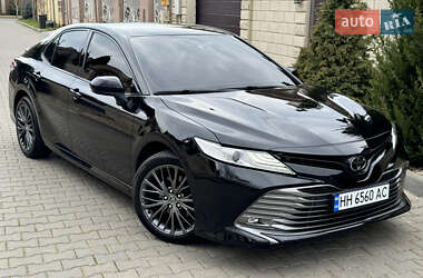 Седан Toyota Camry 2017 в 