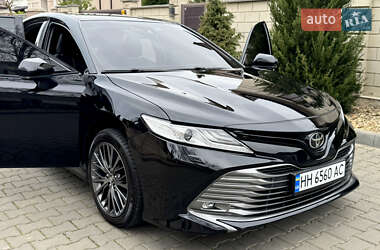 Седан Toyota Camry 2017 в 