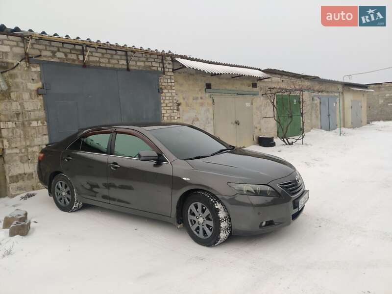Седан Toyota Camry 2008 в Желтых Водах