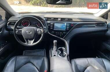 Седан Toyota Camry 2018 в 