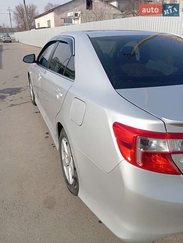 Седан Toyota Camry 2013 в Богуславі