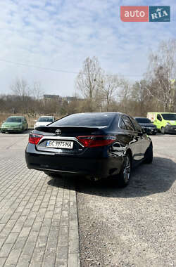 Седан Toyota Camry 2017 в 