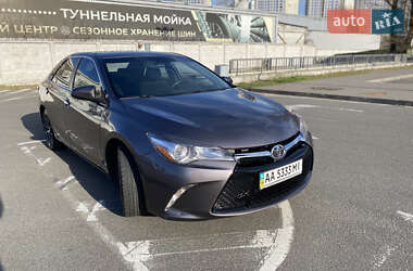 Седан Toyota Camry 2017 в 