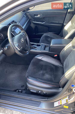 Седан Toyota Camry 2017 в 