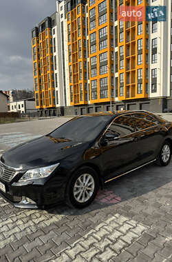 Седан Toyota Camry 2013 в 